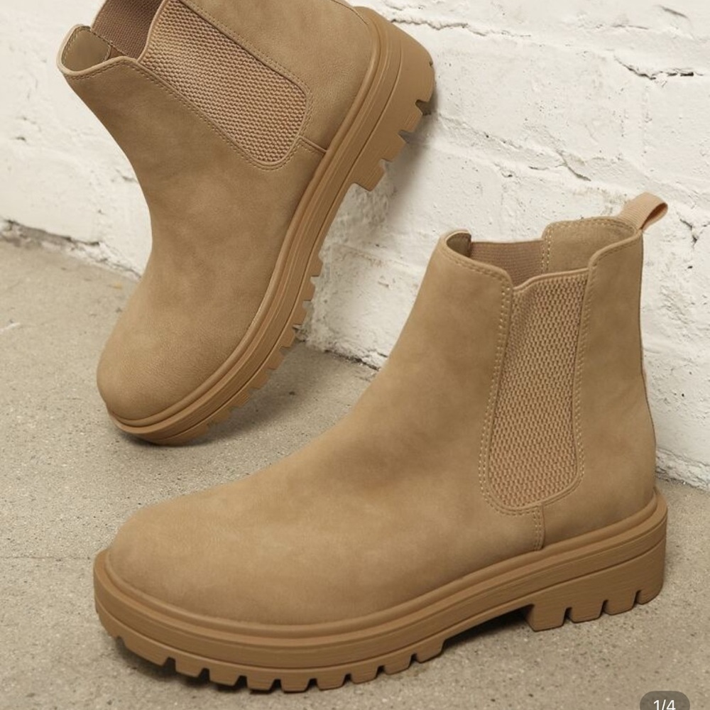 Shein Chelsea boot size 11. NWOT